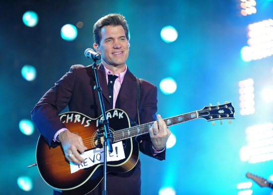 Chris isaak lie. "Chris Isaak" && ( исполнитель | группа | музыка | Music | Band | artist ) && (фото | photo).